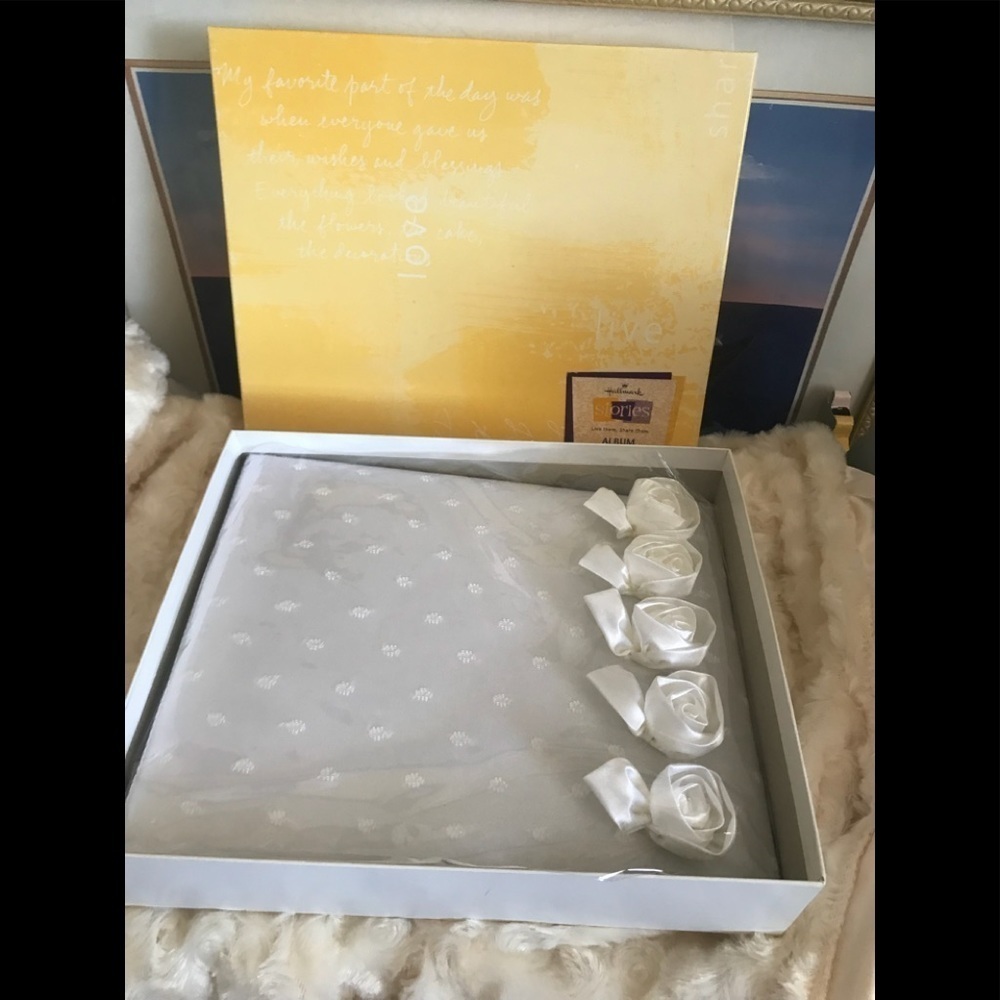 Hallmark Stories Satin Roses DX Guestbook
